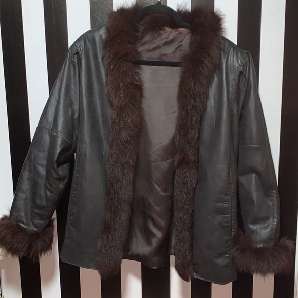 Vintage Genuine Leather & Real Dyed Foxtail Bomber Jacket Womanβs Small - Picture 3 of 17